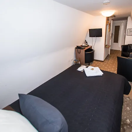 Und Restaurant Loewenbraeu Hotel Colónia