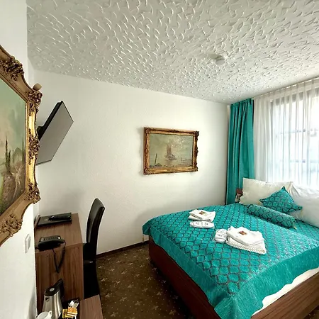 酒店 科隆卢云堡酒店及餐厅 科隆