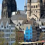 Und Restaurant Loewenbraeu Hotel
