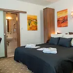 Hotel Und Restaurant Loewenbraeu