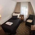 Hotel Und Restaurant Loewenbraeu
