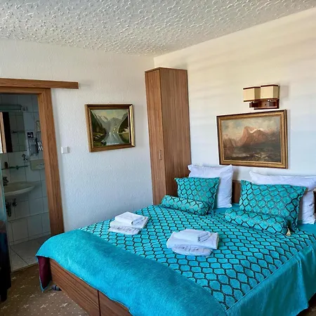 Und Restaurant Loewenbraeu Hotel