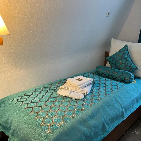Und Restaurant Loewenbraeu Отель 3*