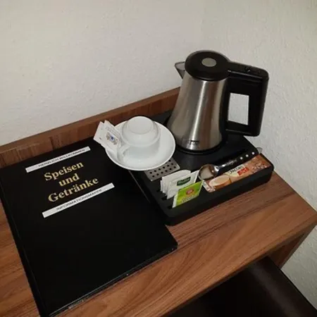 Und Restaurant Loewenbraeu 3*
