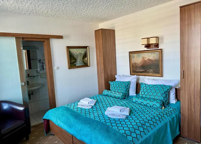 Und Restaurant Loewenbraeu Hotel