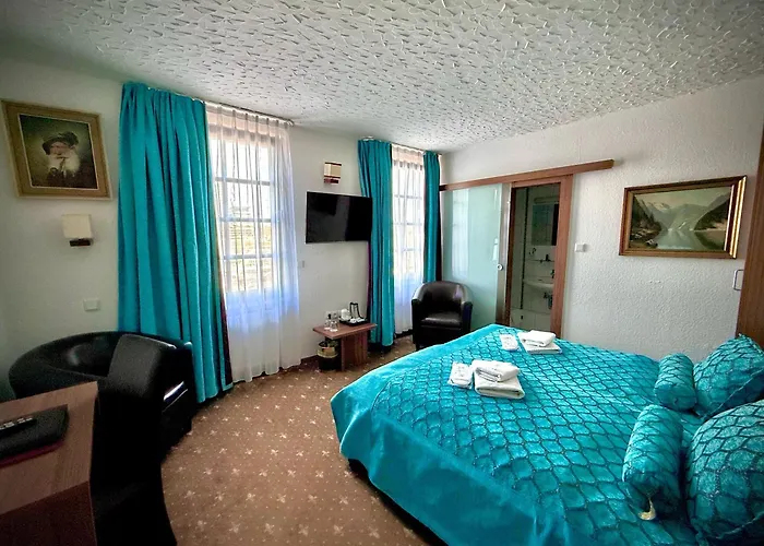 Hotel Und Restaurant Loewenbraeu