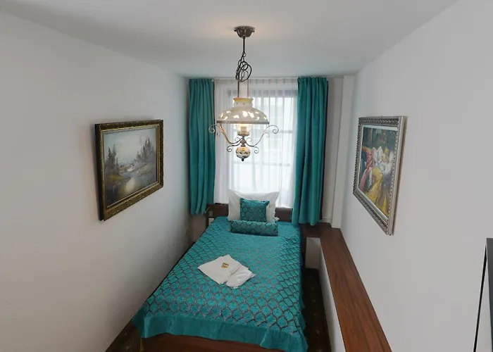 Und Restaurant Loewenbraeu Hotel