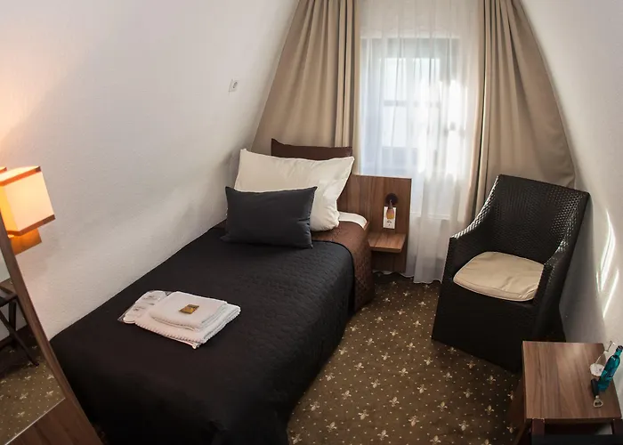 Hotel Und Restaurant Loewenbraeu