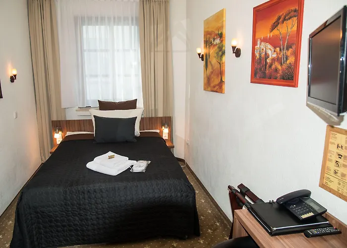 Und Restaurant Loewenbraeu 3* Cologne