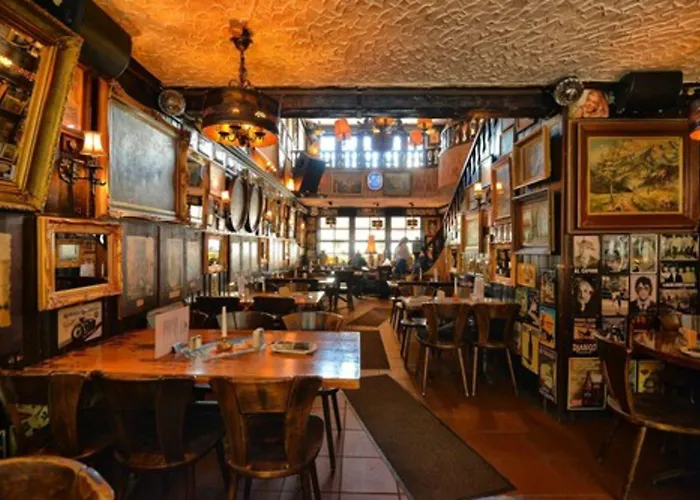 Und Restaurant Loewenbraeu Cologne