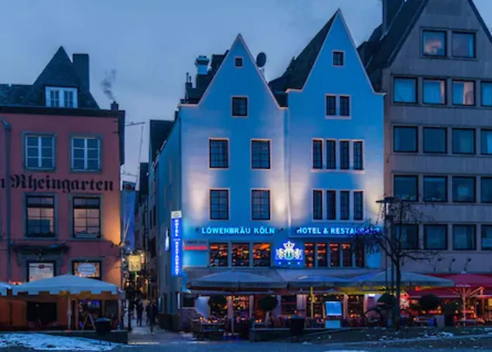 Und Restaurant Loewenbraeu Hotel 3*