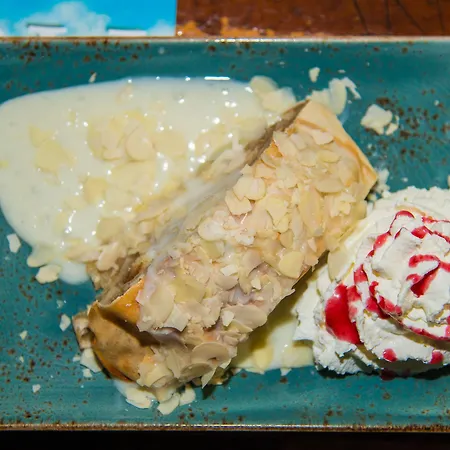 Und Restaurant Loewenbraeu 3* קלן