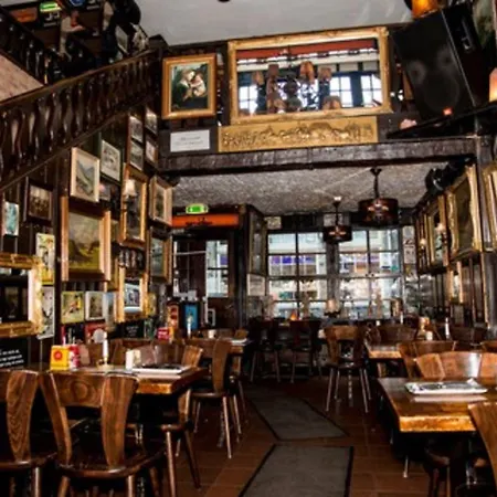 מלון Und Restaurant Loewenbraeu קלן