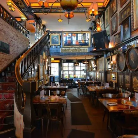 Und Restaurant Loewenbraeu מלון קלן