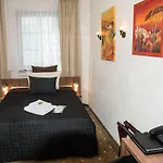 Und Restaurant Loewenbraeu 3* Köln