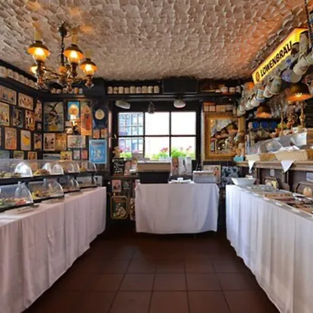 Und Restaurant Loewenbraeu Otel