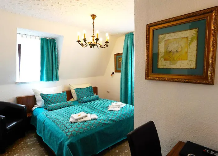 Hotel Und Restaurant Loewenbraeu