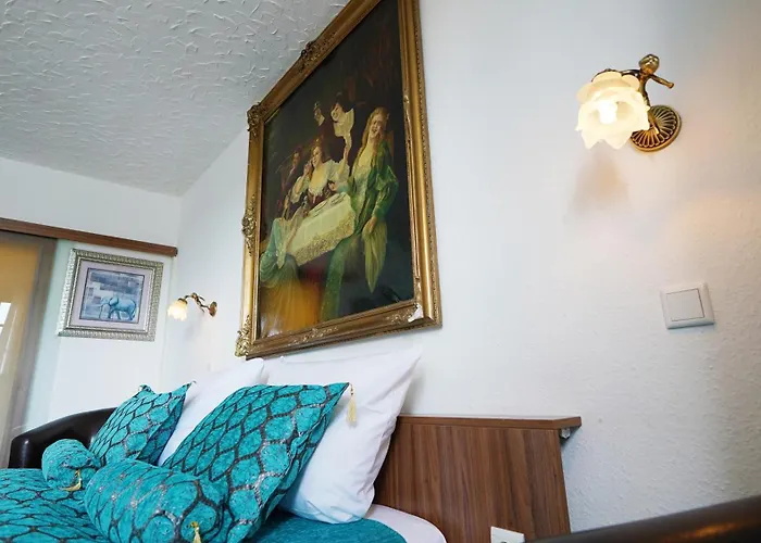 Hotel Und Restaurant Loewenbraeu Colonia