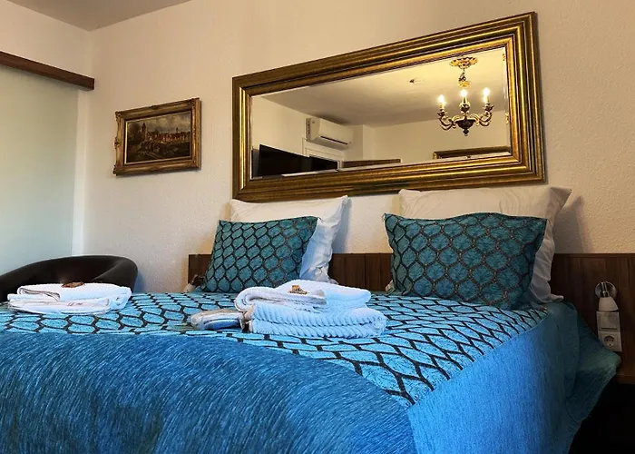 Hotel Und Restaurant Loewenbraeu Colonia