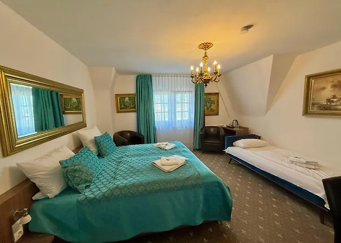 Hotel Und Restaurant Loewenbraeu Colonia