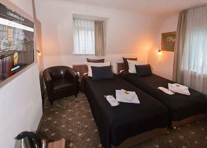 Und Restaurant Loewenbraeu Hotel Colonia