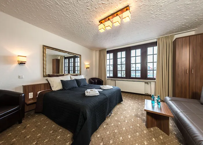 Und Restaurant Loewenbraeu Hotel Colonia